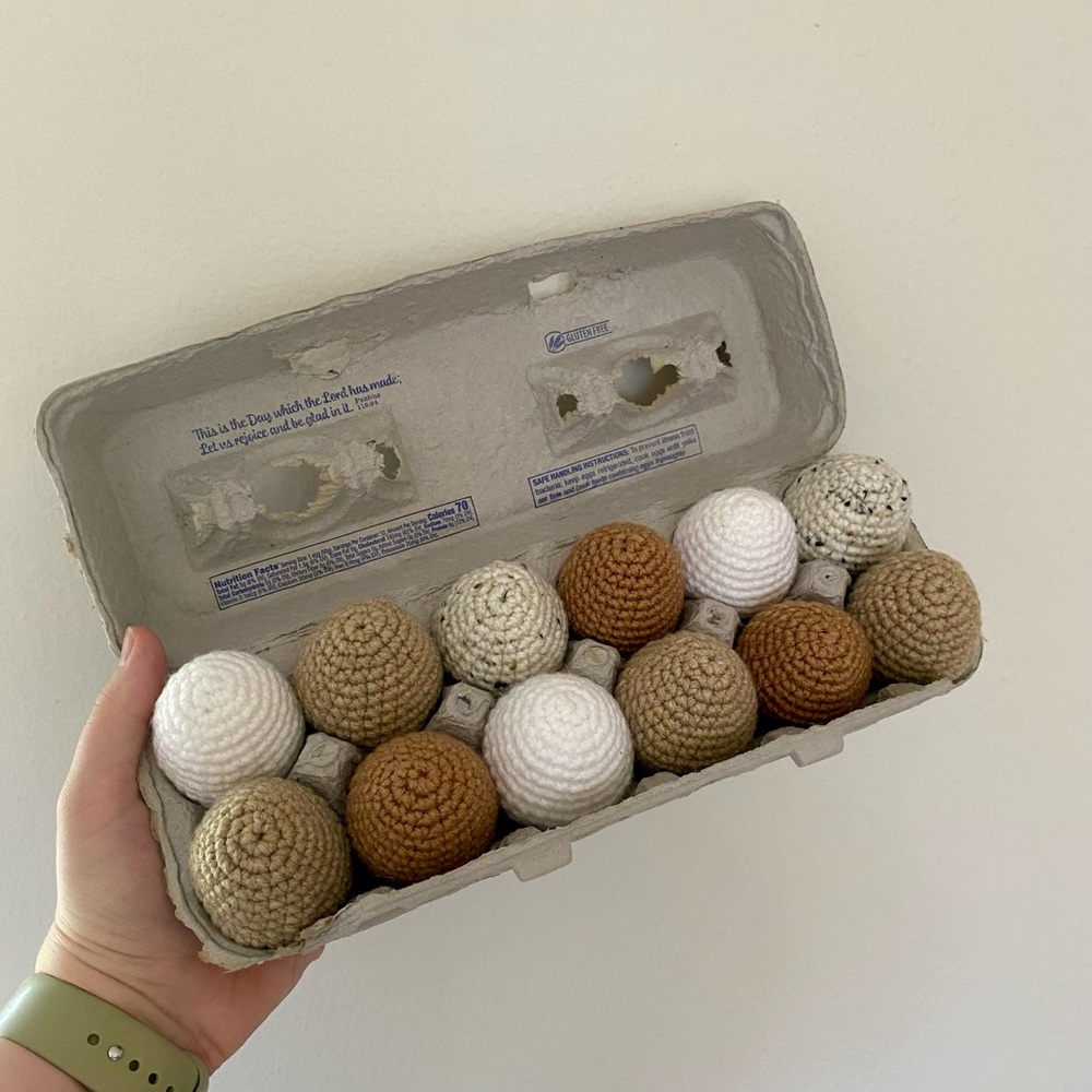 12 farm fresh play eggs crochet